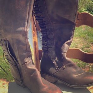Salene back lace up boot